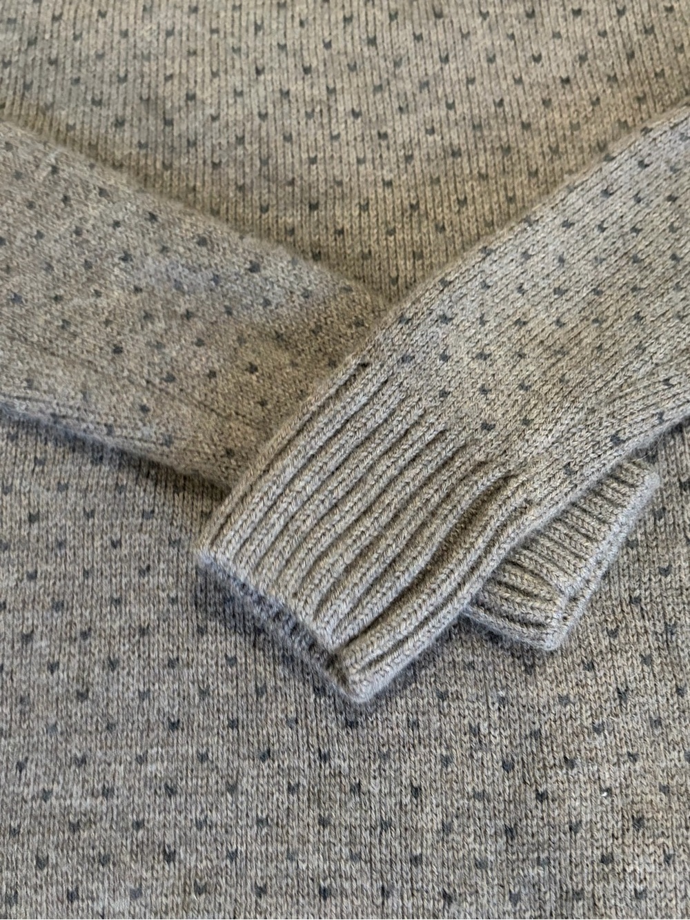 Icebreaker Sweater, Women’s Long Sleeve S Crewneck Wool Sweater in Greige/Blue - Picture 4 of 11